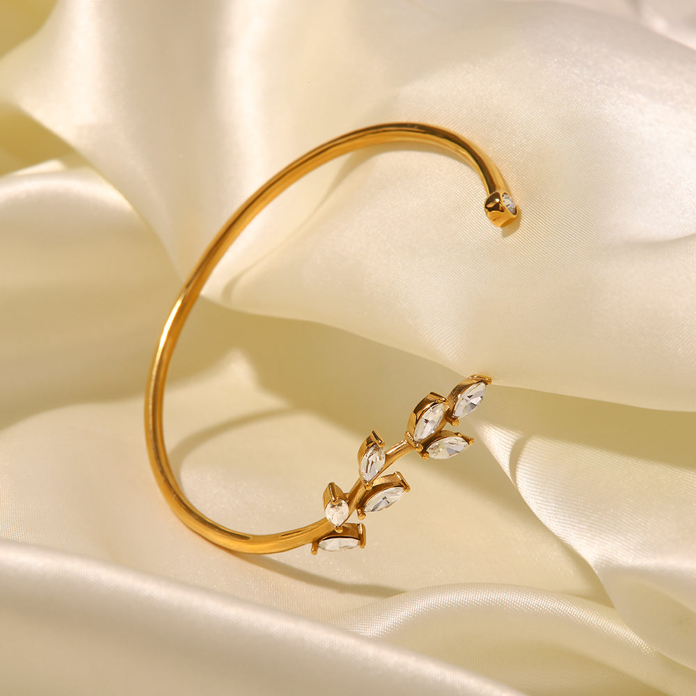 18k Gold White Cubic Zirconia Bangle