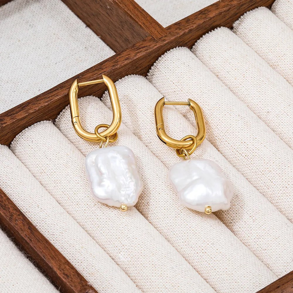 18K Gold Plated U Pearl Huggie Earring