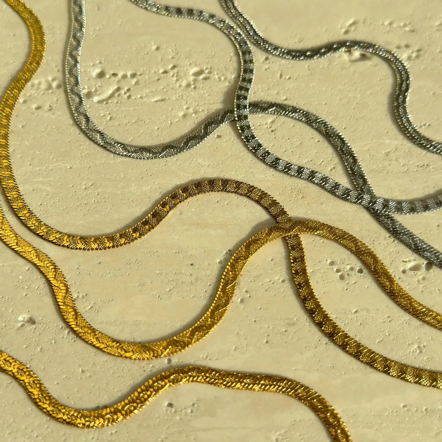 18k Gold Plated Vintage Embossed Snake Necklace