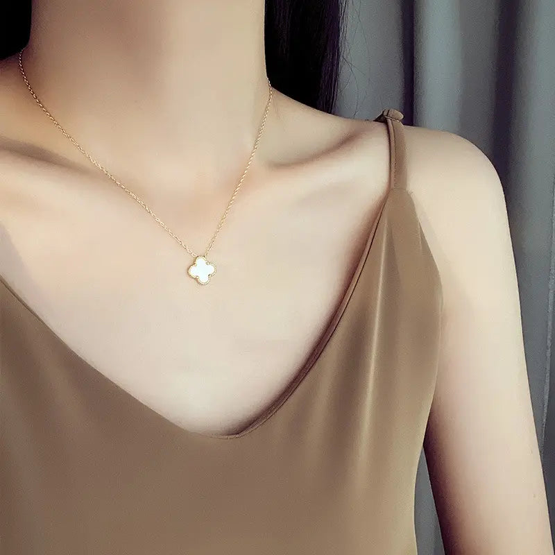 18K Gold Plated Single Pendant Clover Necklace