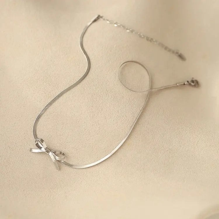 18K Gold Plated Flat Chain Bow Necklace