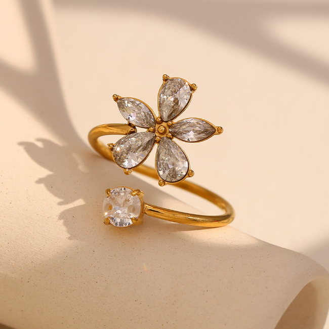 18K Gold Plated Zirconia Flower Ring (Adjustable)
