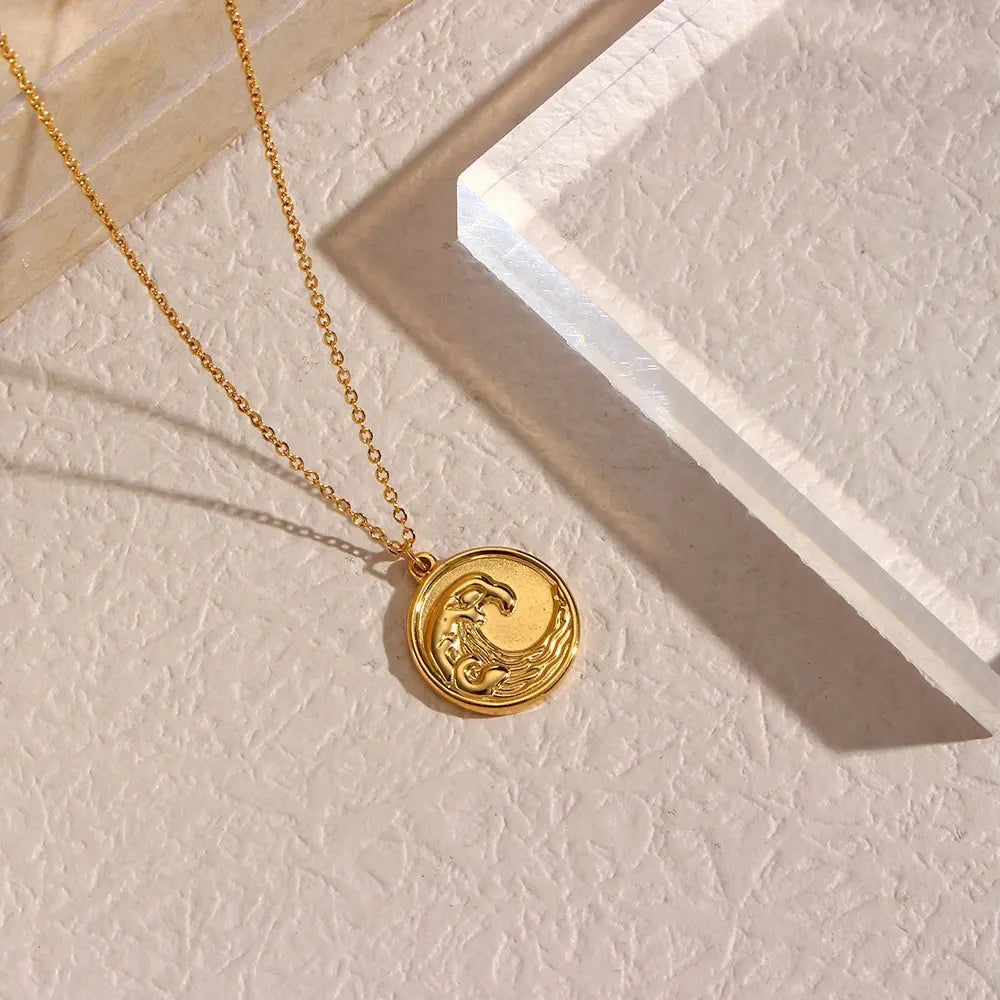 18KGP Wave Engraved Round Pendant Necklace