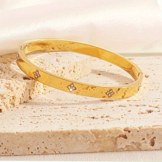 18K Gold Plated Lucky Grass Studded Bangle