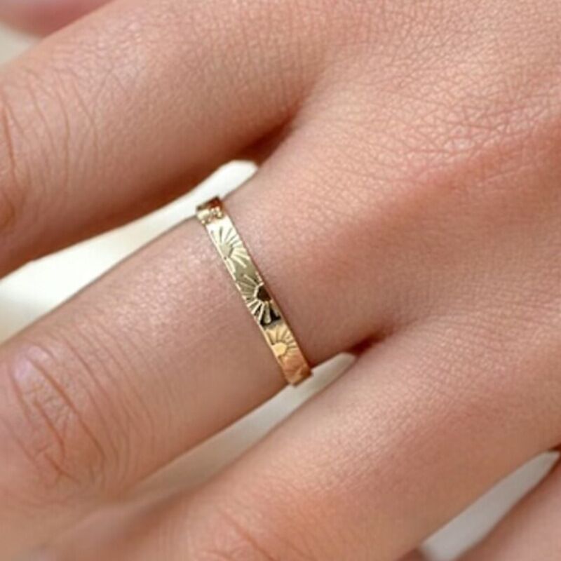 18K Gold Plated Sun Engraved Pattern Band