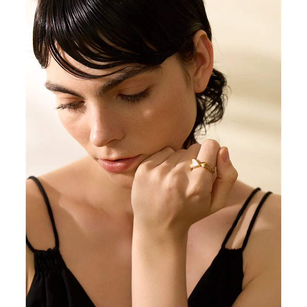 18K Gold Plated Shell Acrylic Heart Ring