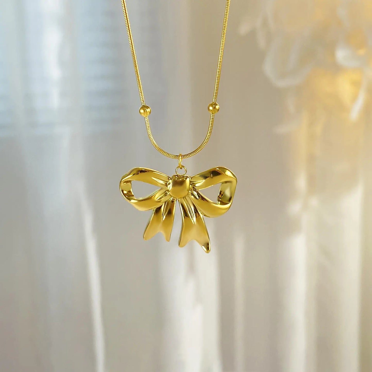 18K Gold Plated Snake Chain Bow Necklace