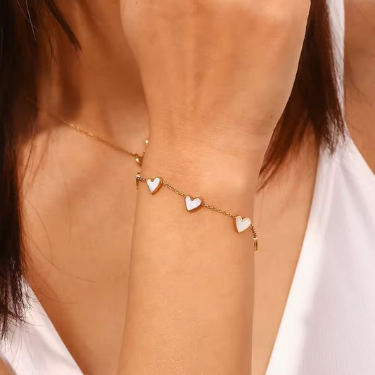 18K Gold Plated Heart Shell Bracelet