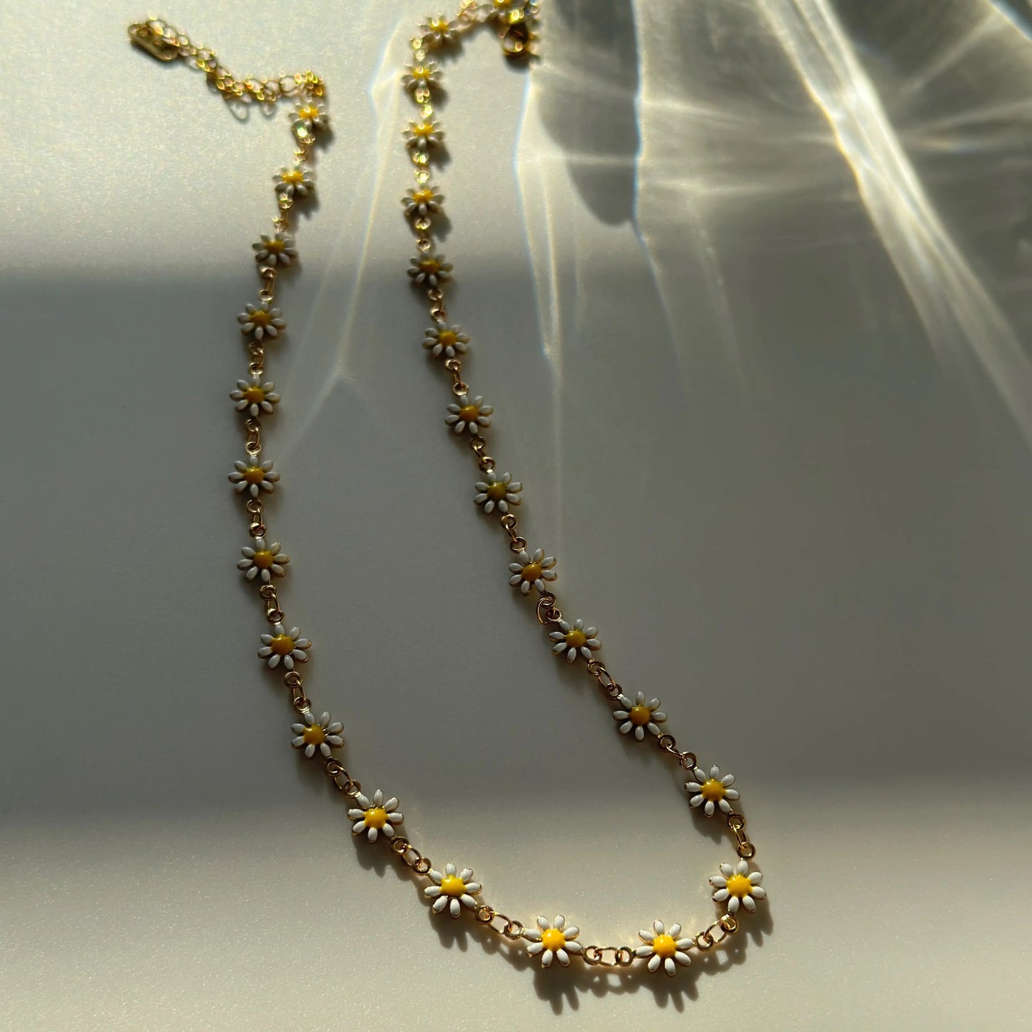 18K Gold Plated White Daisy Choker Necklace