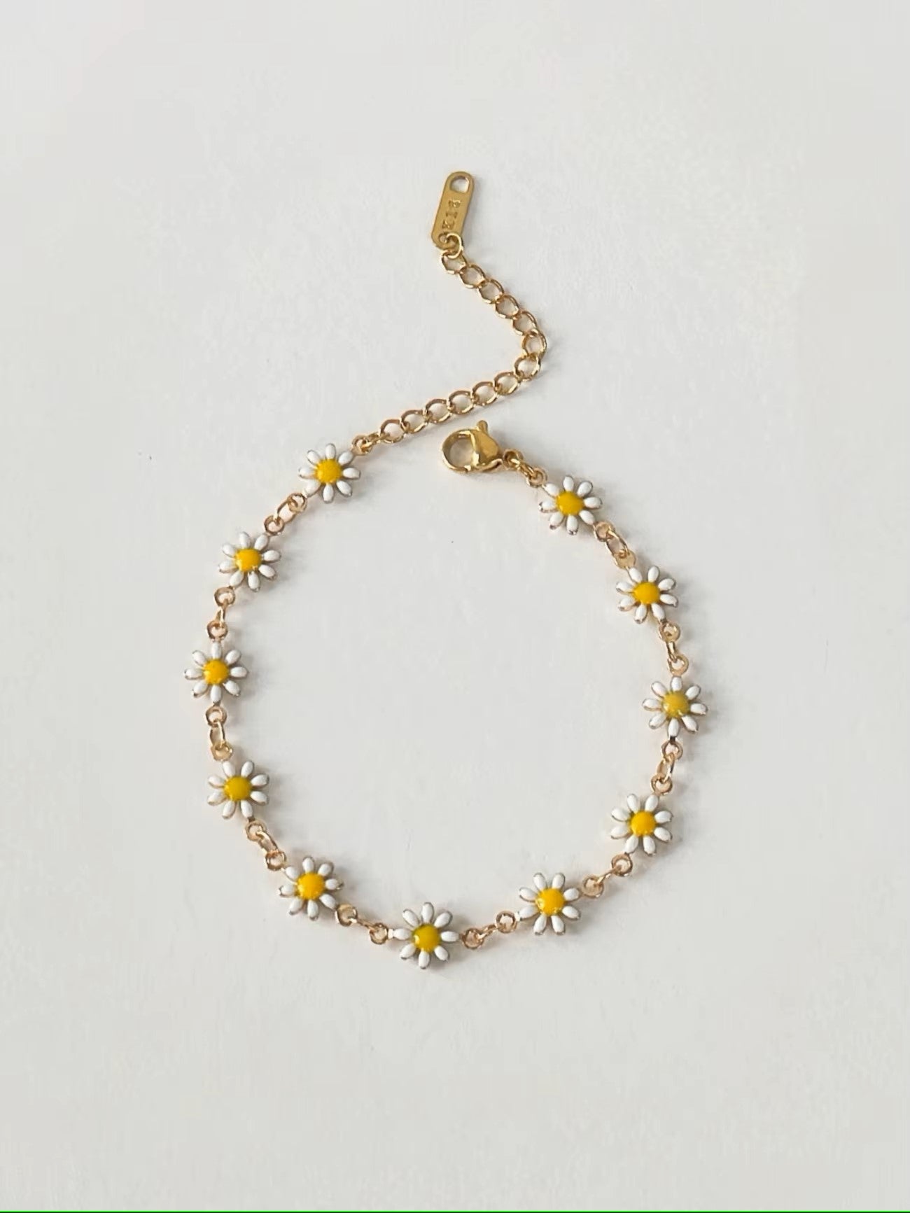 18K Gold Plated White Daisy Bracelet