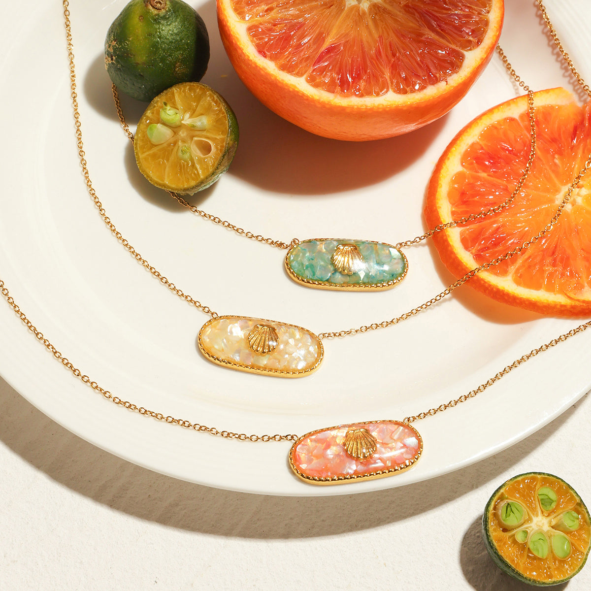 18K Gold Plated Colour Crushed Shell Oval Pendant Necklace