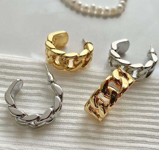 18K Cuban Chain C Earring