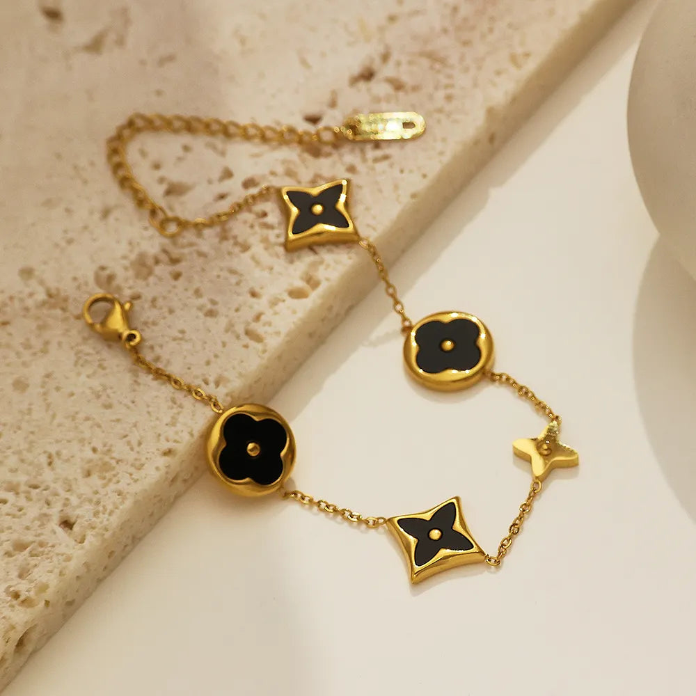 18K Gold Plated Oil Drop Clover Pendant Bracelet