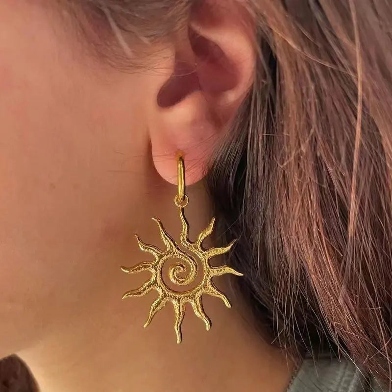 18K Hold Plated Spiral Sun Pendant Earring